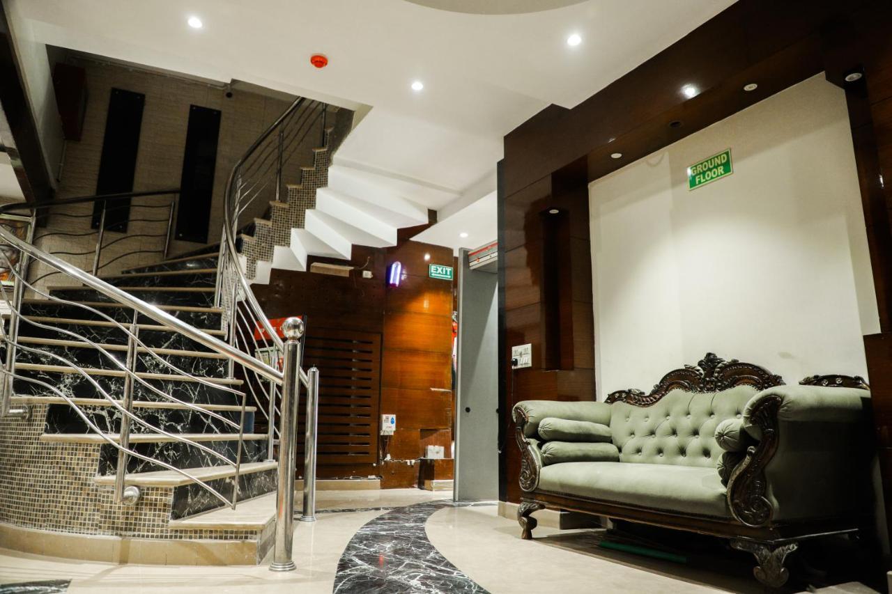 Hotel Vanson Villa - Near Connaught Place Nueva Delhi Exterior foto