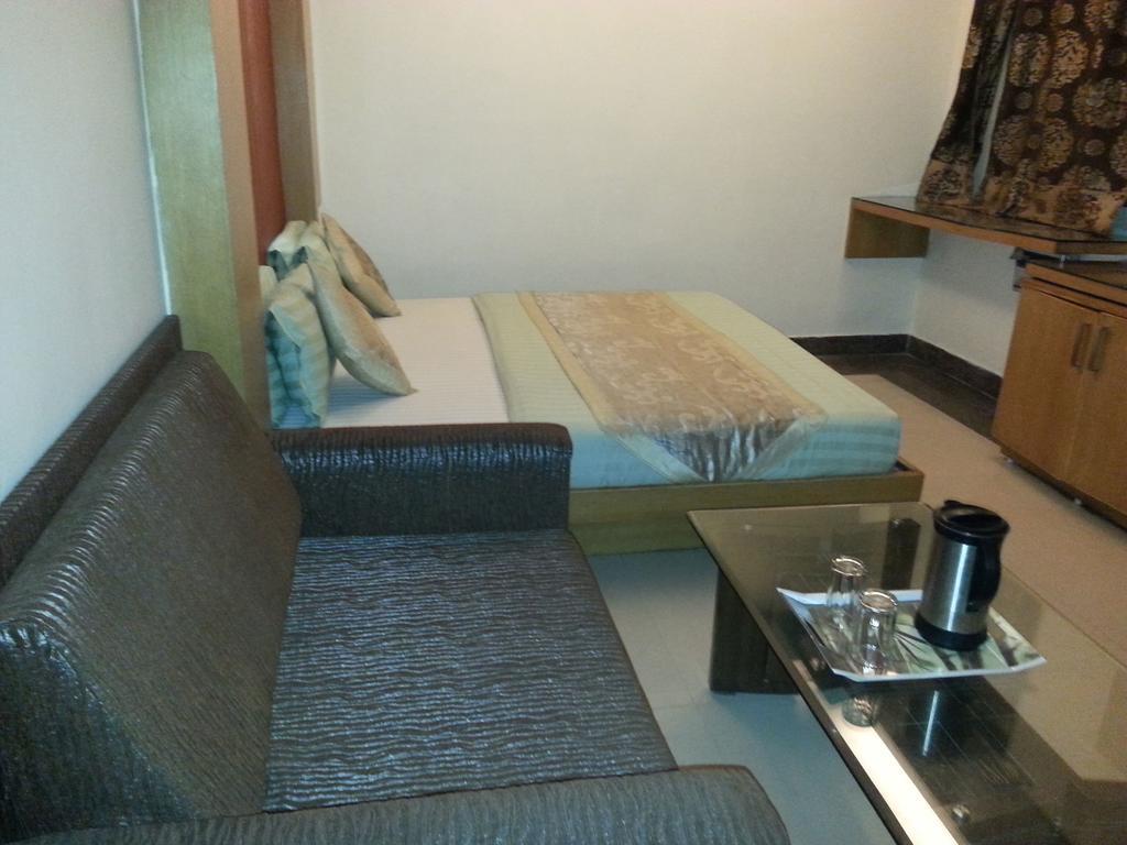 Hotel Vanson Villa - Near Connaught Place Nueva Delhi Habitación foto