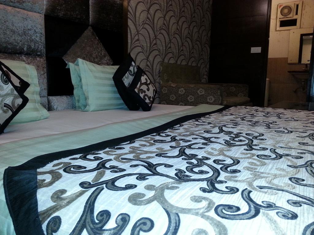 Hotel Vanson Villa - Near Connaught Place Nueva Delhi Habitación foto