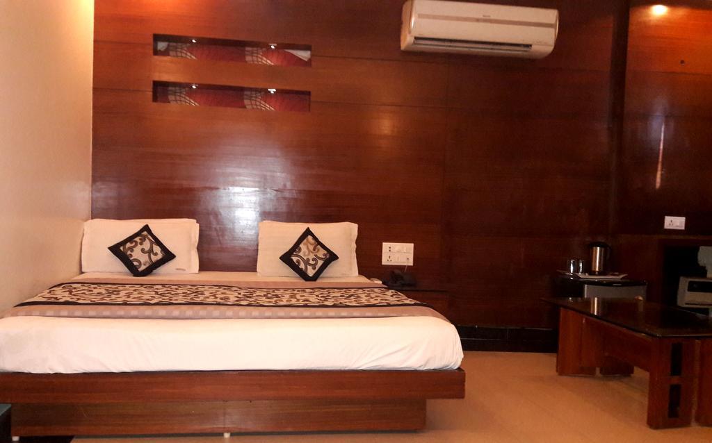 Hotel Vanson Villa - Near Connaught Place Nueva Delhi Exterior foto