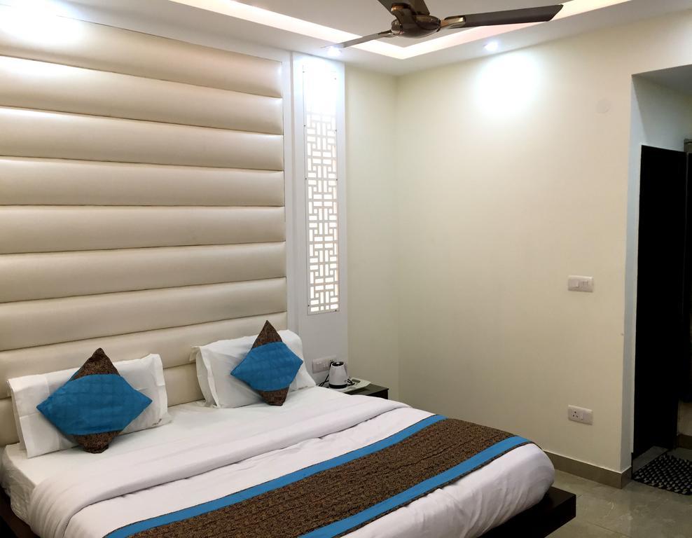 Hotel Vanson Villa - Near Connaught Place Nueva Delhi Exterior foto